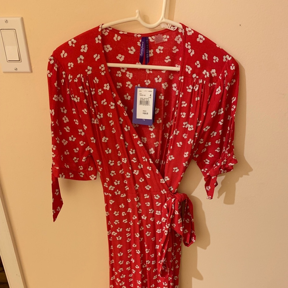 Size 4 Maternity dress